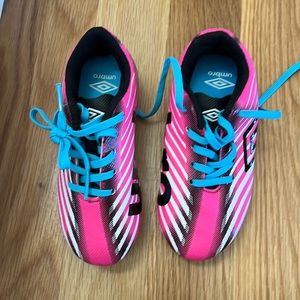 Barely worn toddler size 9 Umbro soccer cleats